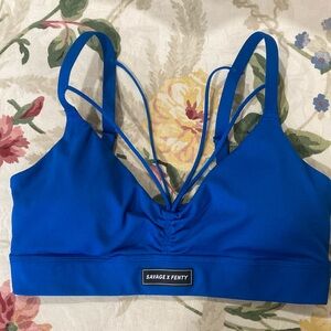 Savage X Fenty Curve Alert Medium-Impact padded Sports Bra